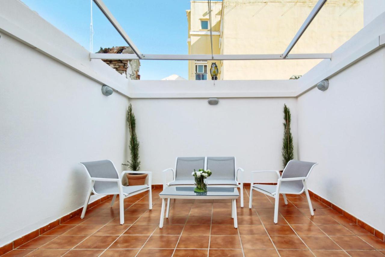 Amplio Piso Con Terraza Leilighet Málaga Eksteriør bilde